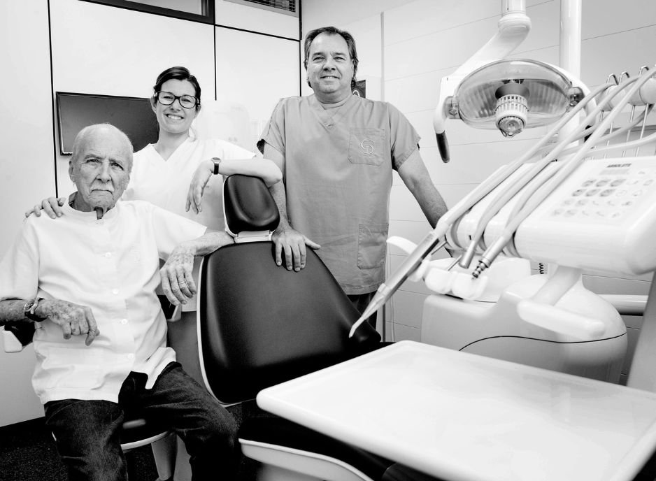 dentistas-barcelona-4-generaciones-experiencia-historia-clinica-falco