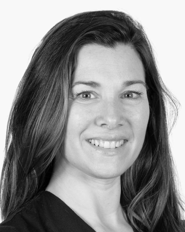 dra-natalia-falco-clinica-dental-falco-en-sarria-sant-gervasi-barcelona